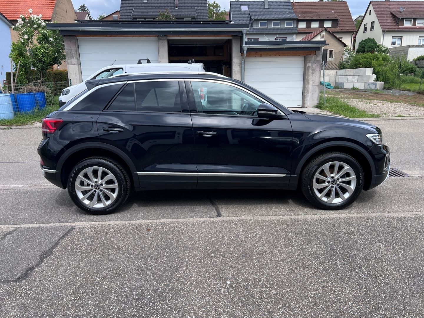 Volkswagen T-Roc 1.0TSI Style - Samsaru's Car Outlet