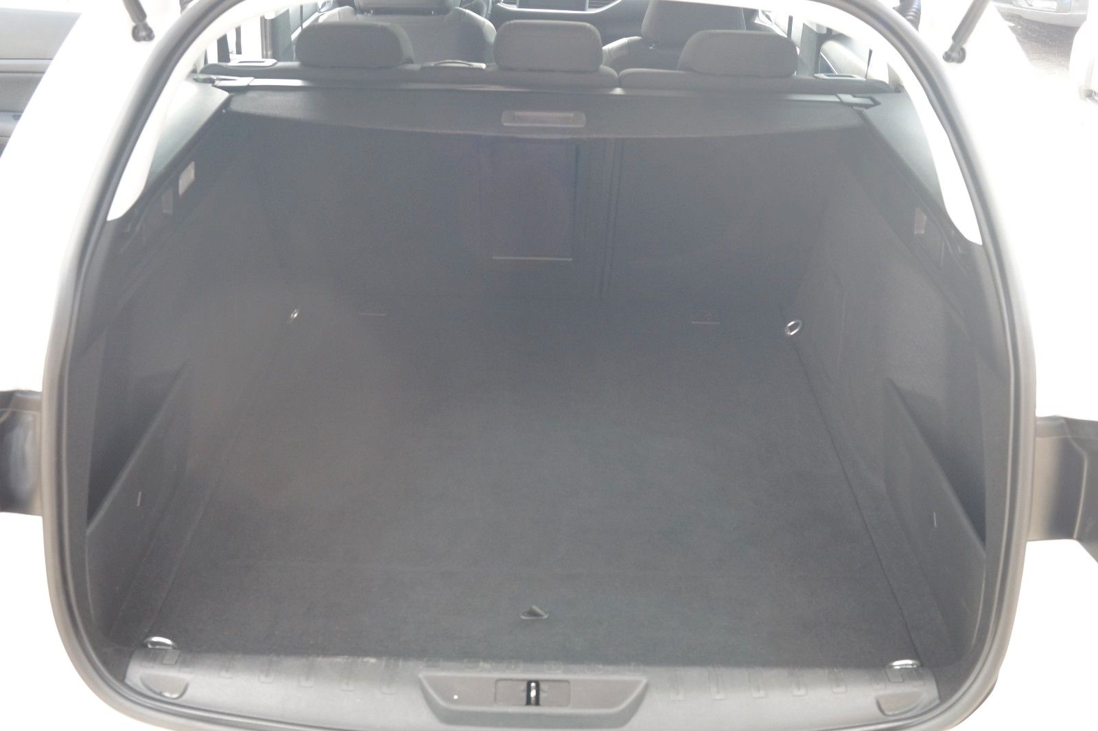 Peugeot 308 SW - Samsaru's Car Outlet