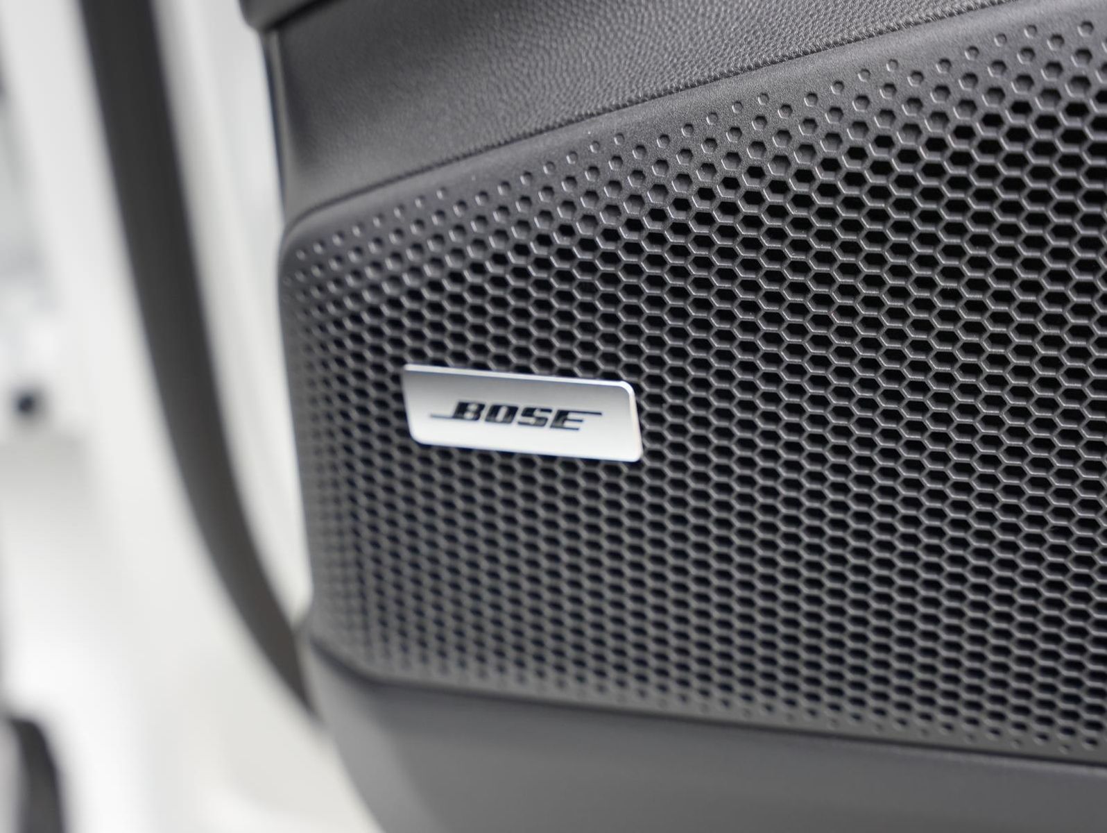 Porsche Macan 4S - Samsaru's Car Outlet