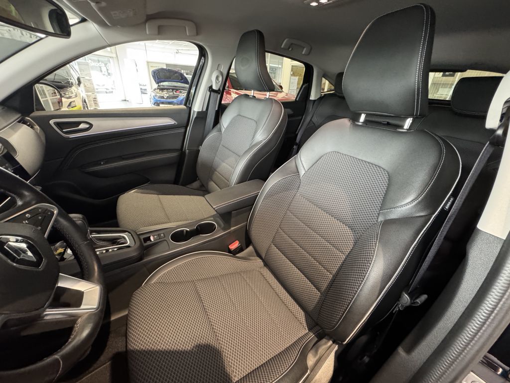Renault Arkana INTENS E-TECH 145 - Samsaru's Car Outlet