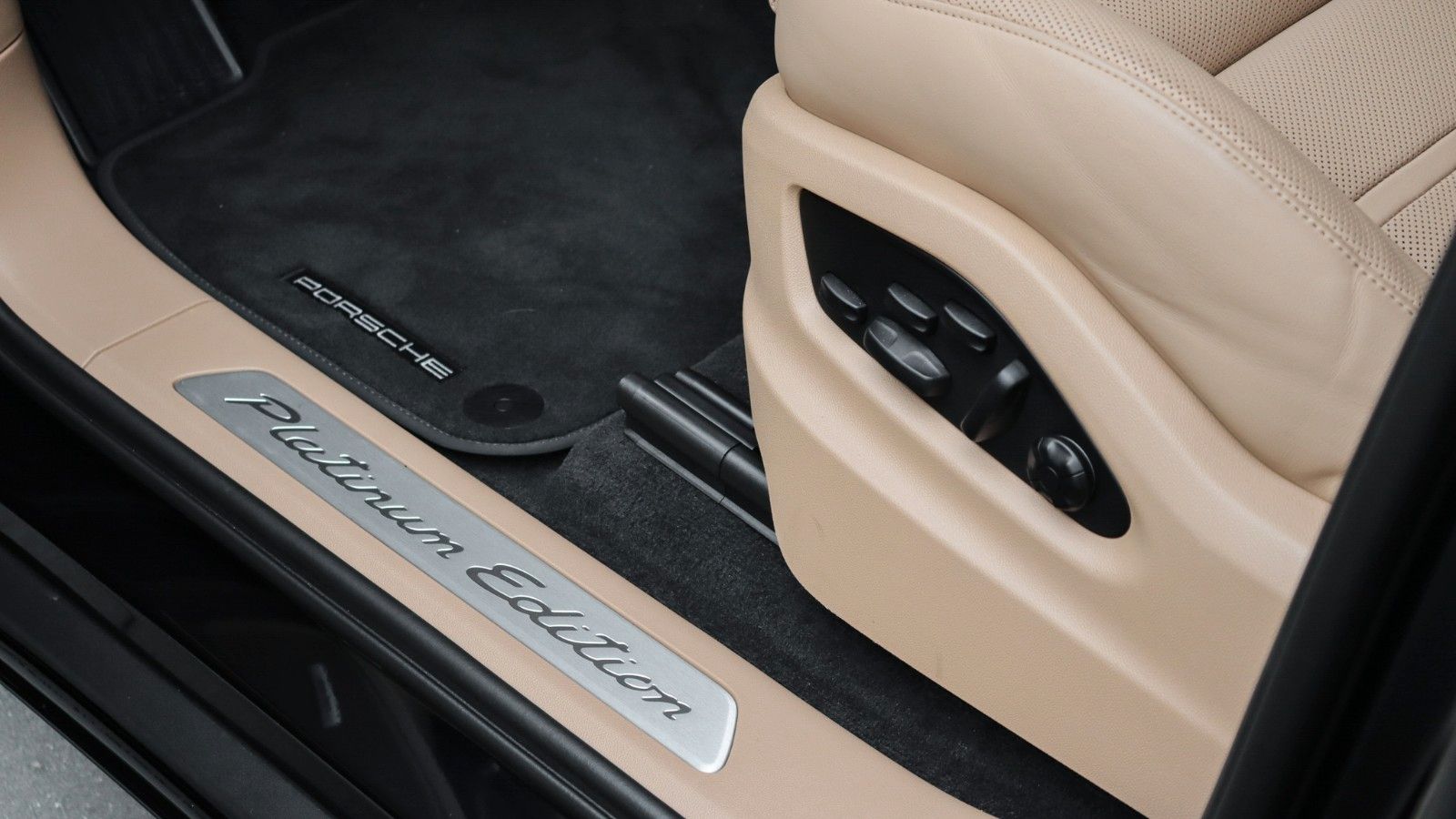 Porsche Cayenne E-Hybrid Platinum Edition,Sitzbelüft.HUD