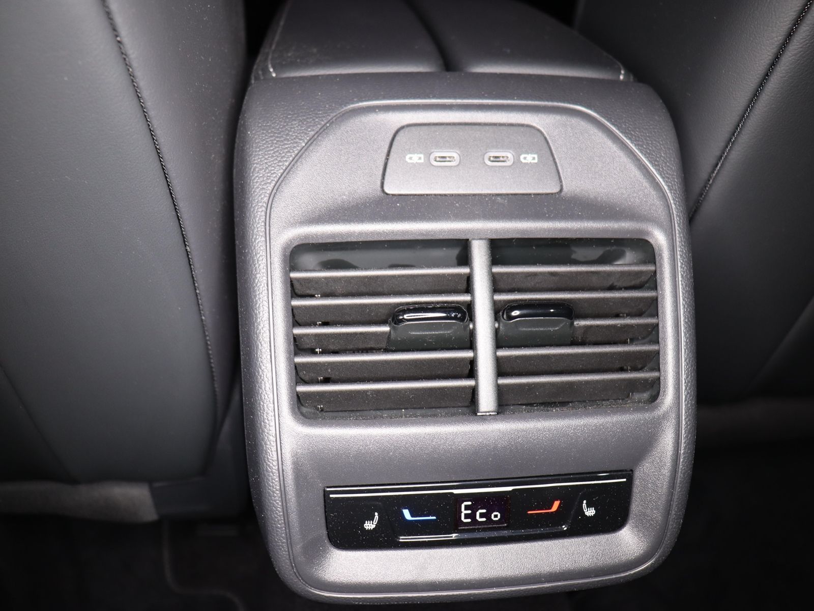 Volkswagen Passat Variant R-Line 1.5TSI e-Hybrid 398,-ohne