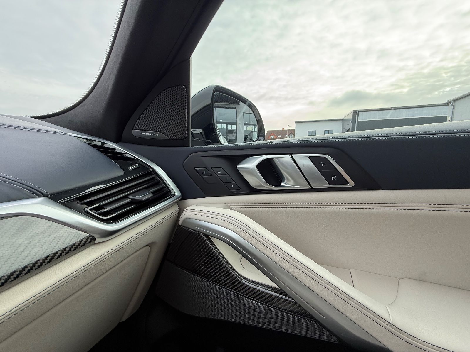 BMW X6*40xd*MSPORT/INDIVIDUAL*360°ACC*HUD*LASER*AHK*