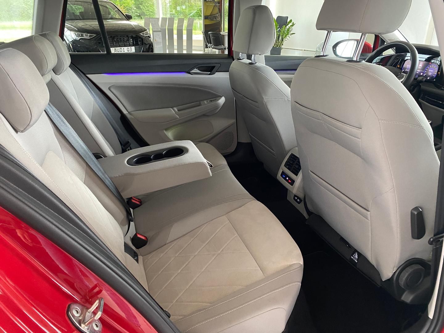 Volkswagen Golf Variant Style 2.0l TDI - Samsaru's Car Outlet