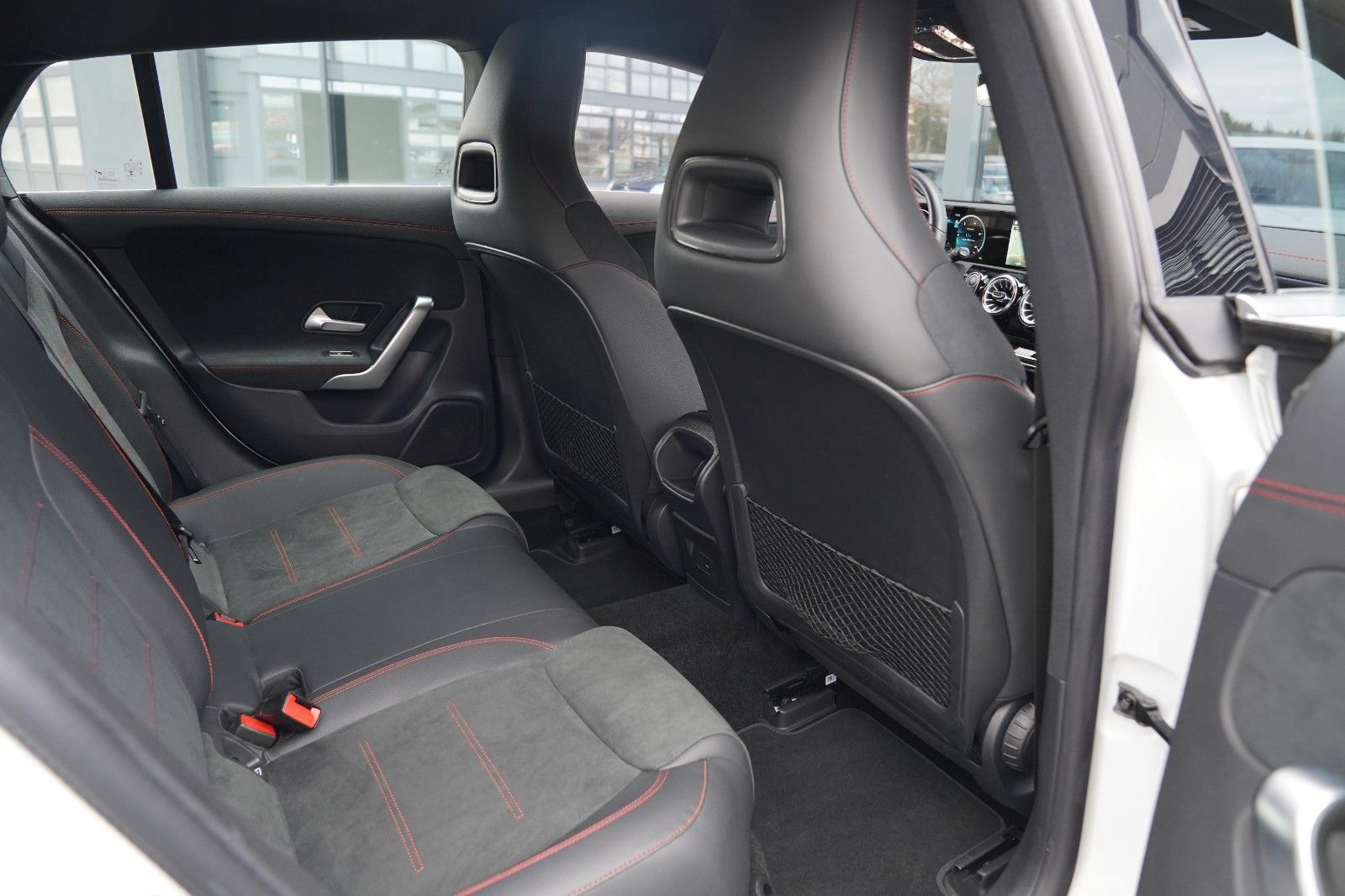 Mercedes-Benz CLA 200d 4Matic SB AMG - Samsaru's Car Outlet