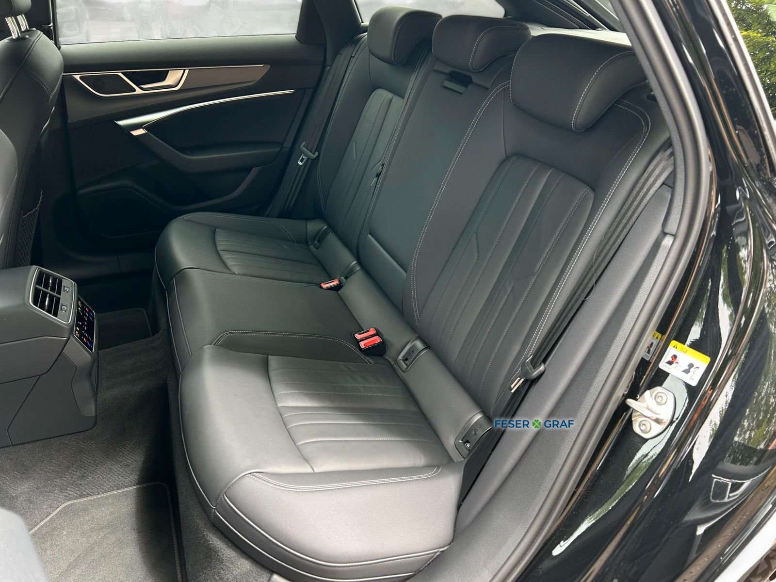 Audi A6 Avant 45 TFSI S line S tronic - Samsaru's Car Outlet