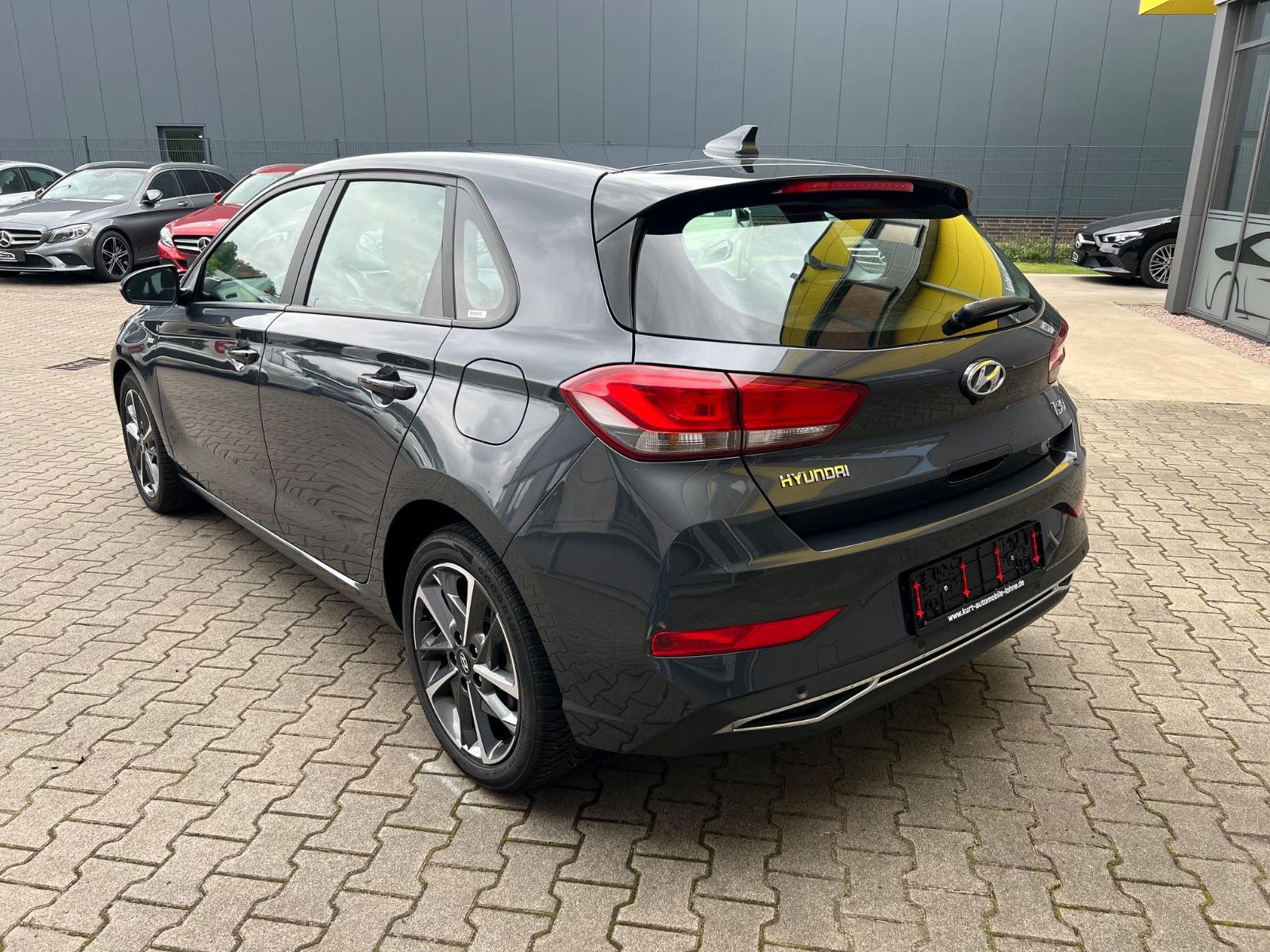 Hyundai i30 Trend Mild-Hybrid - Samsaru's Car Outlet