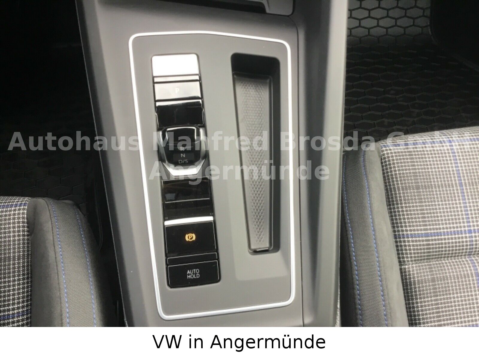 Volkswagen Golf VIII GTE eHybrid - Samsaru's Car Outlet