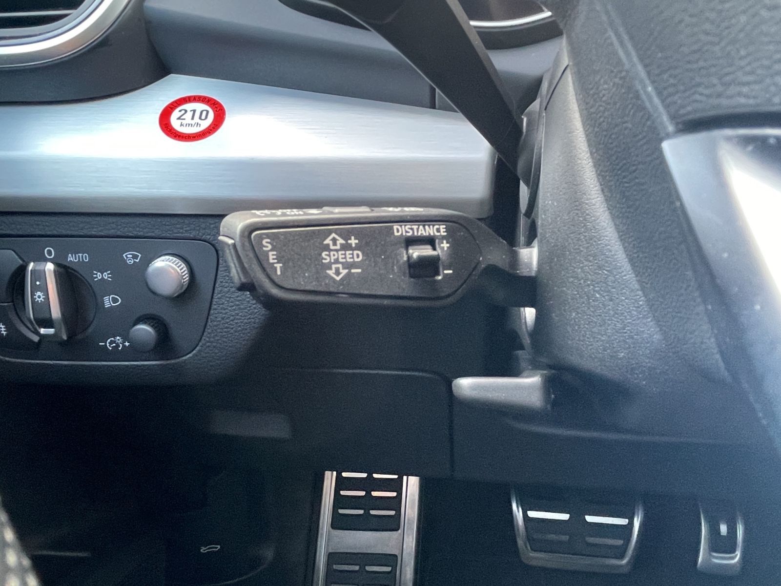Audi Q5 40 TDI qu S line Matrix B&O Pano HuD AHK 360