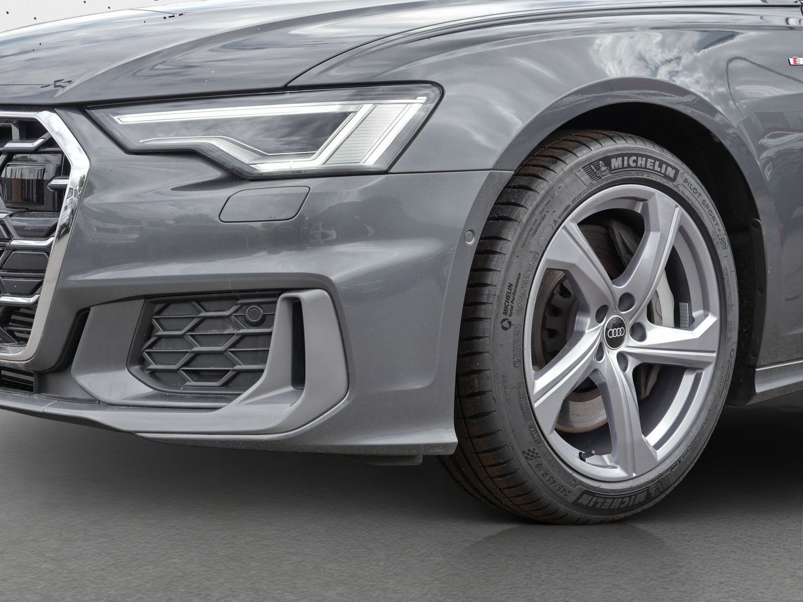 Audi A6 Limousine 55 TFSI S line - Samsaru's Car Outlet