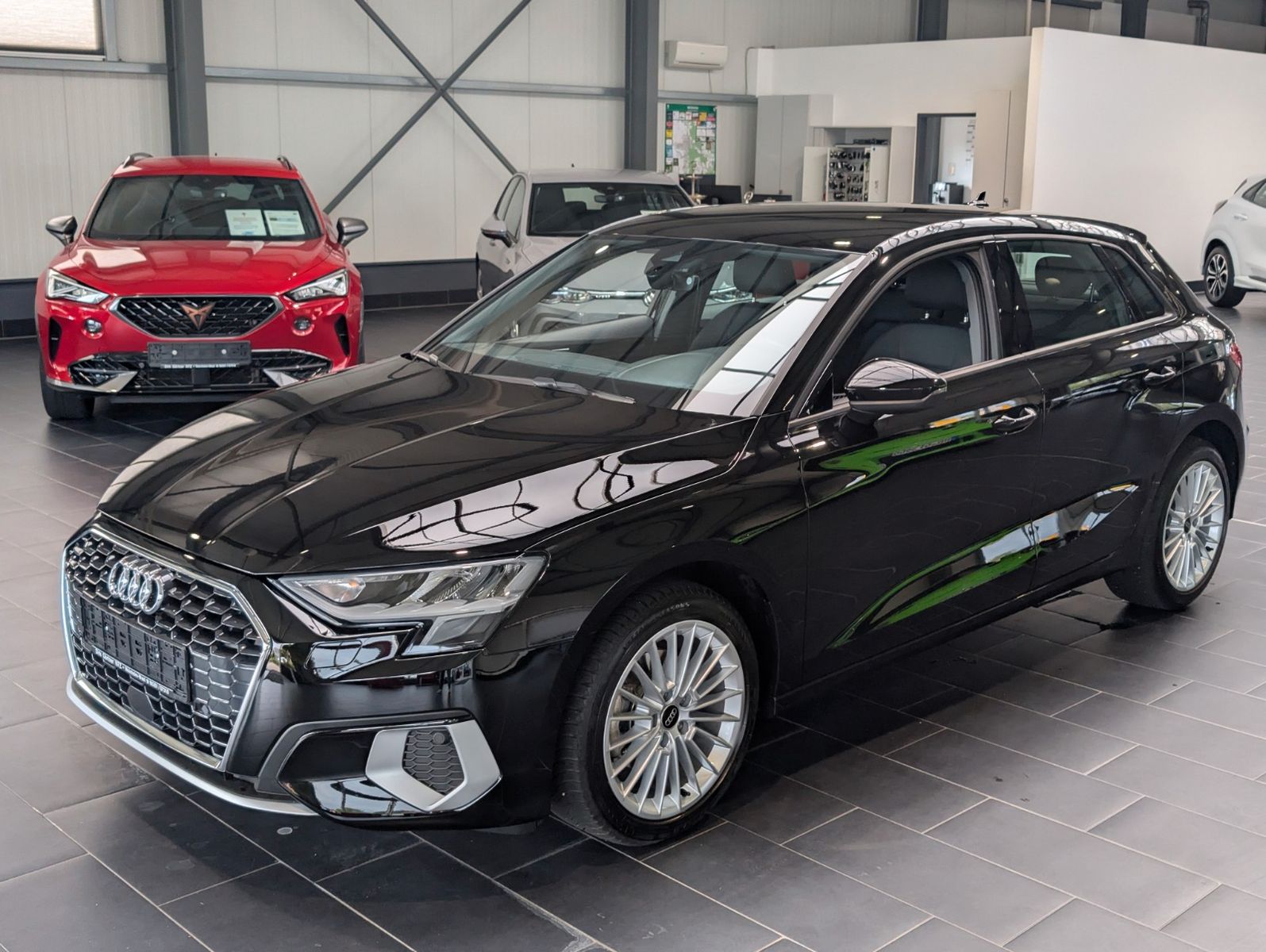 Audi A3 30 TFSI Sportback S tronic advanced 1.Hand