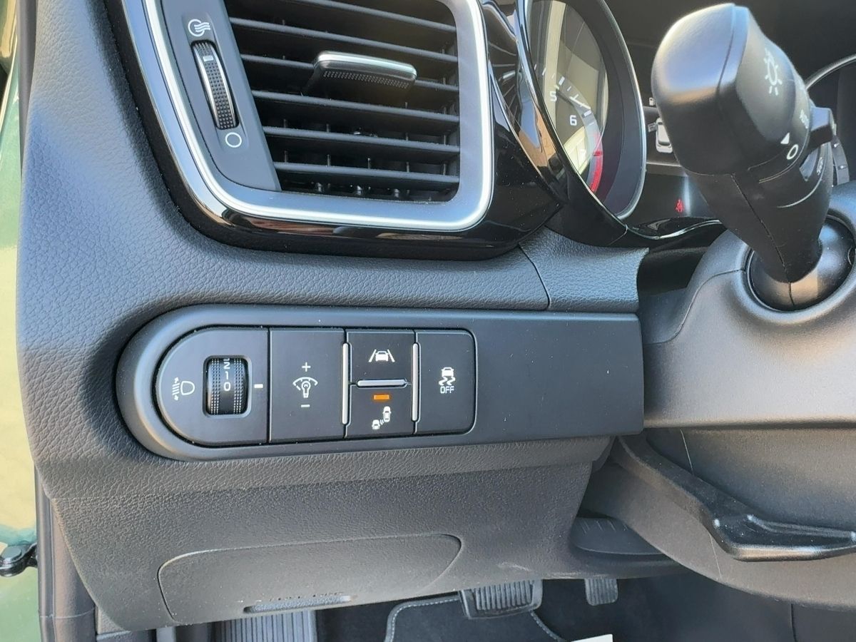 Kia cee'd Spirit - Samsaru's Car Outlet