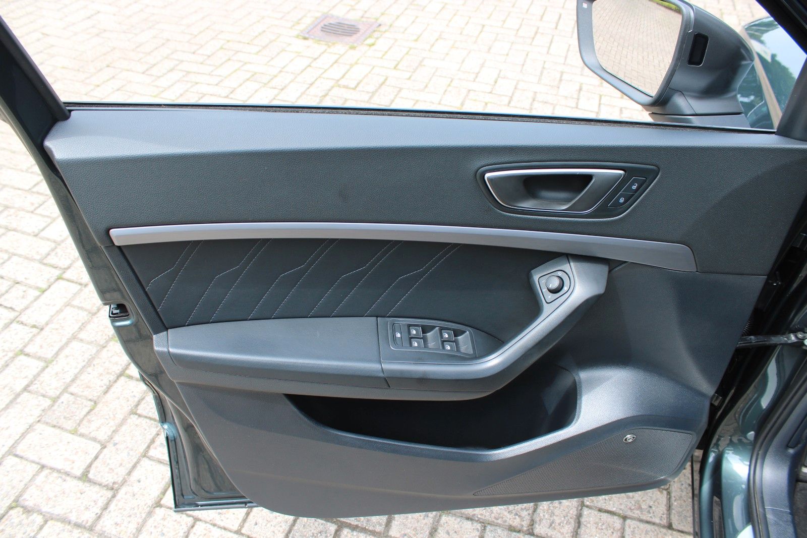 Seat Ateca 2.0 TDI+ACC+PANO+BEATS+SHZ+NAVI+TOTW.+360°