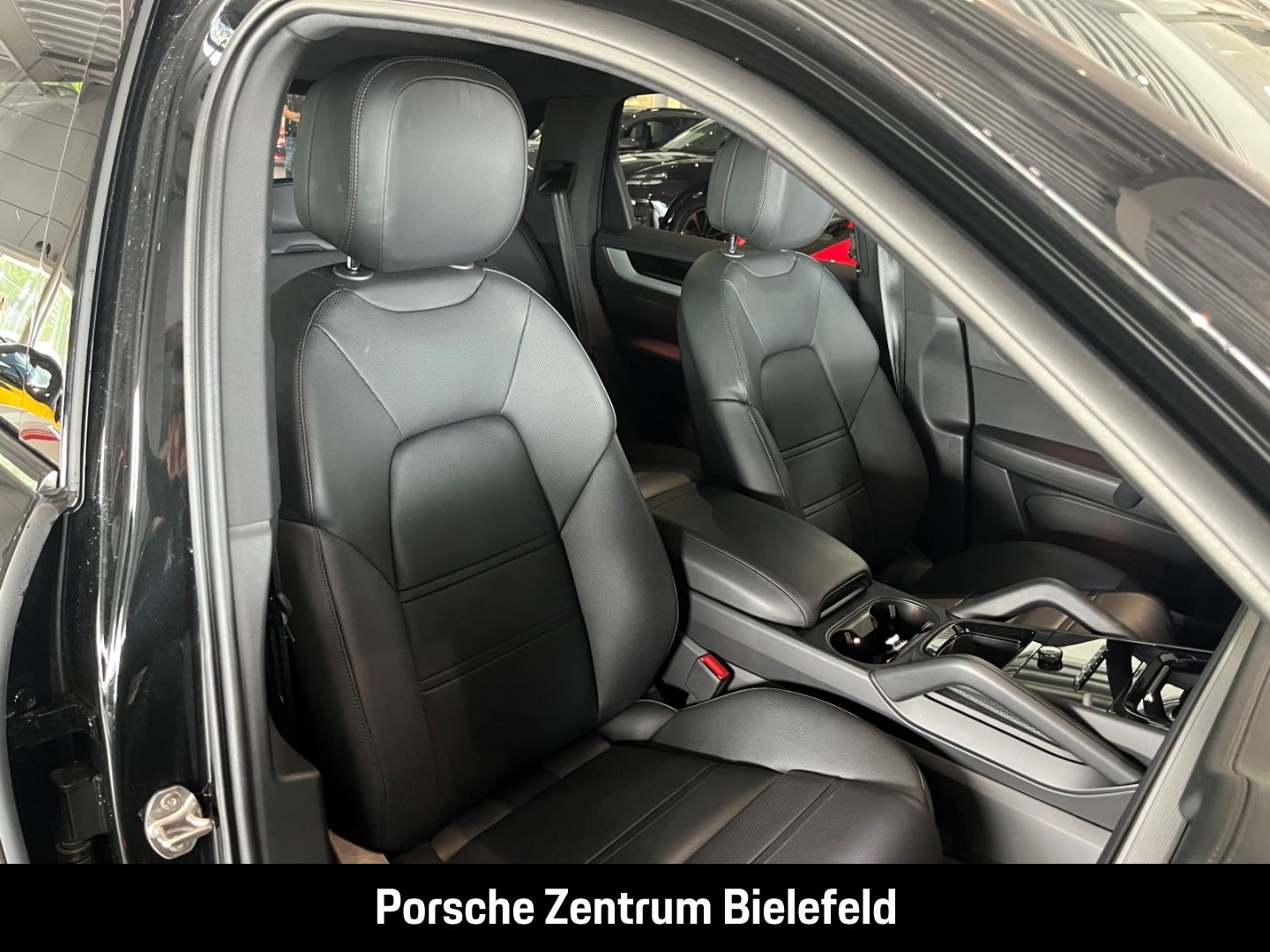 Porsche Cayenne BOSE LED-Matrix Panoramadach Luftfederun