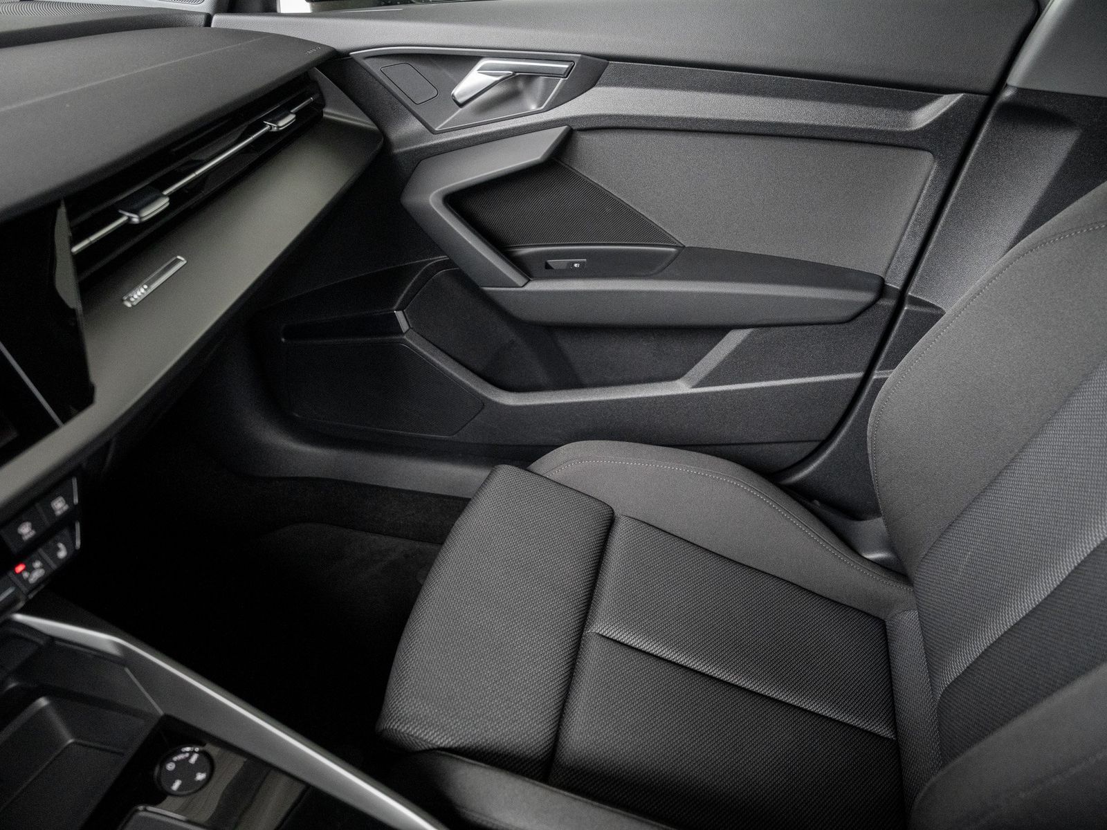 Audi A3 40 1.4 TFSI e-tron Sportback basis 40 TFSI e