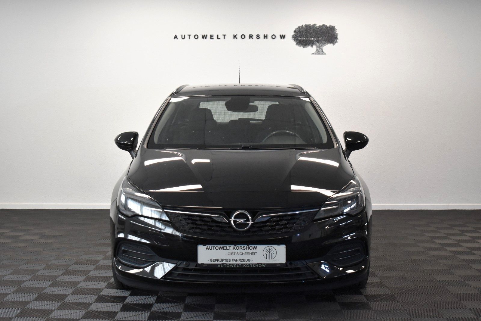 Opel Astra K Sports Tourer - Samsaru's Car Outlet