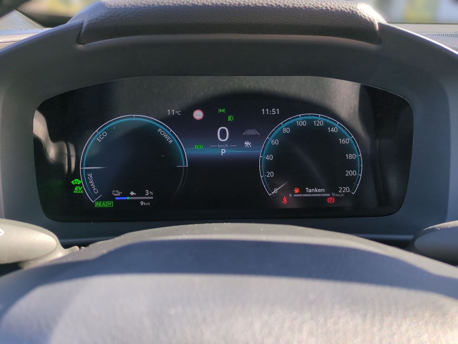 Toyota C-HR Plug-In Team D ACC, RFK. SHZ, Klima, DAB