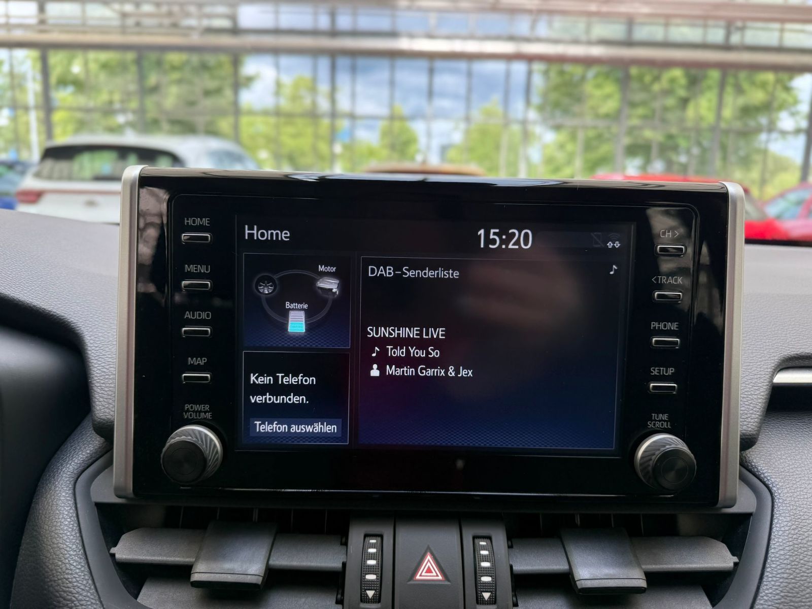 Toyota RAV4 2.5 VVT-i Hybrid 4x2 - Samsaru's Car Outlet