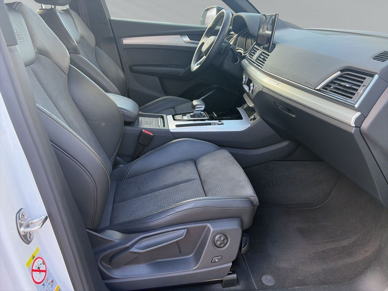 Audi Q5 40 TFSI quattro S line S tr. AHK ACC LED Kam.