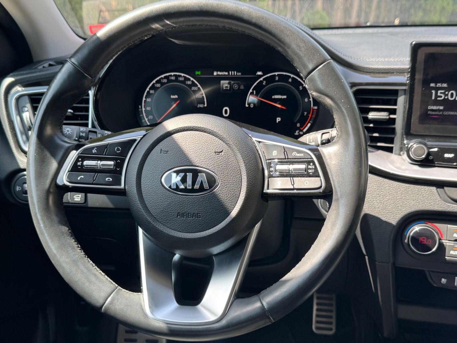 Kia XCeed 1.6T Platinum Edition - Samsaru's Car Outlet