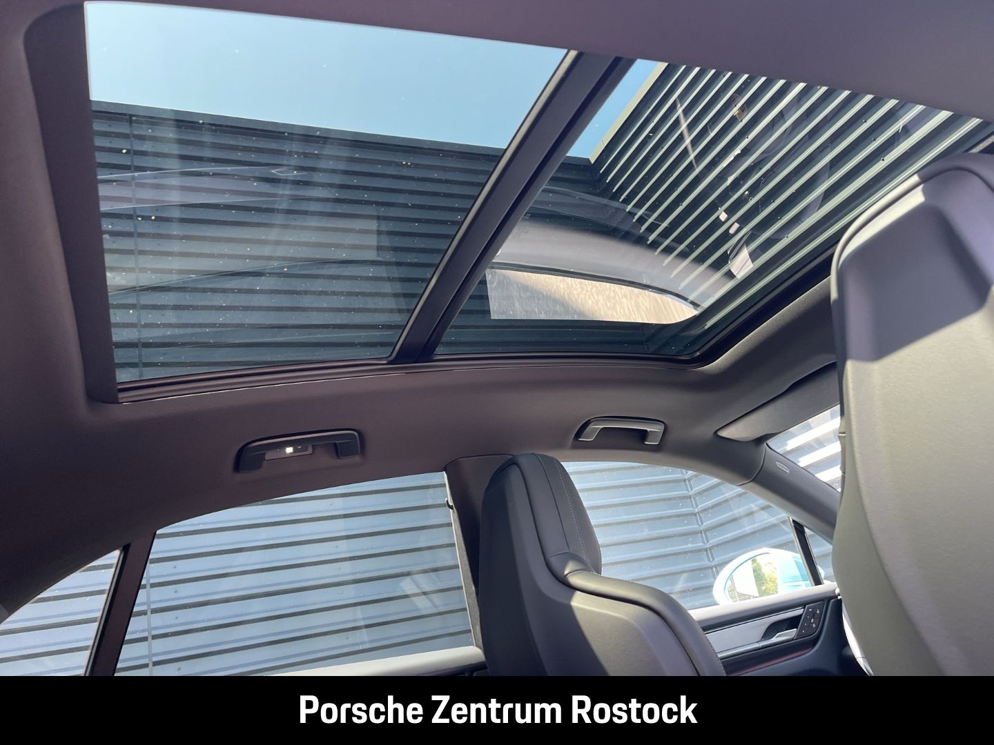 Porsche Macan 4 BOSE Rückfahrkamera Abstandstempomat LED