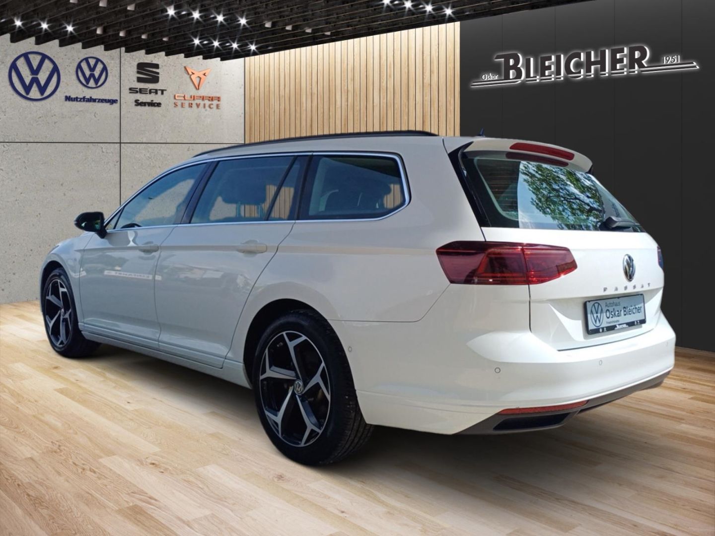 Volkswagen Passat 2.0 TSI Business - Samsaru's Car Outlet