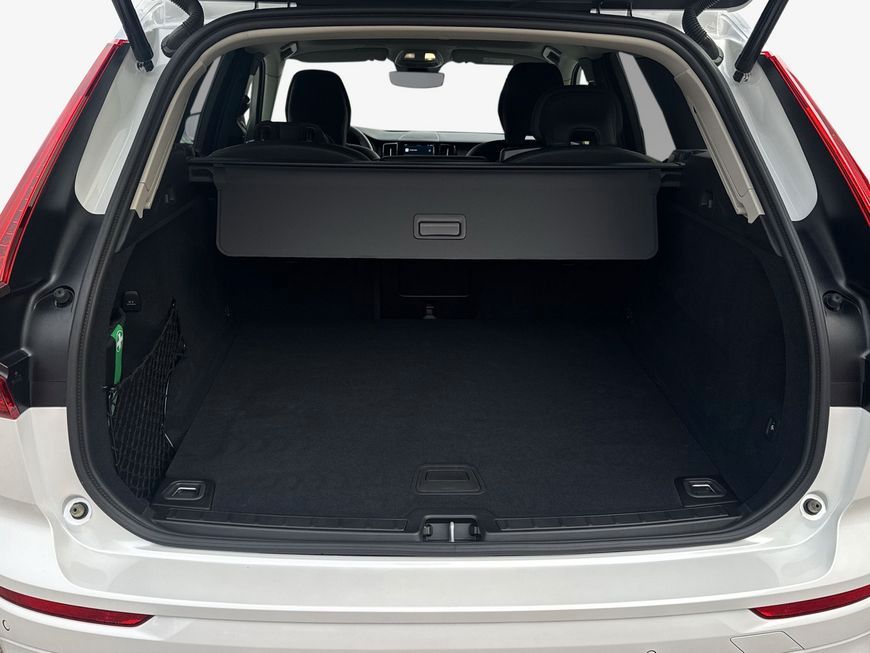 Volvo XC60 B5 B AWD Core GJR SiH AHK FIS WINTER LED