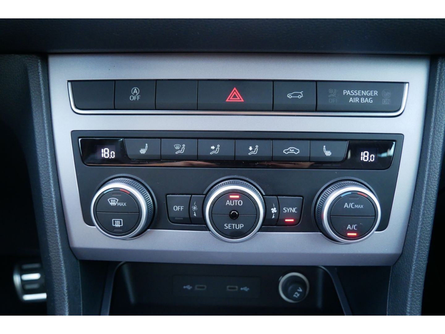 Seat Ateca FR 1.5 TSI LED+Navi+CarPlay+Virtual+AHK+AC
