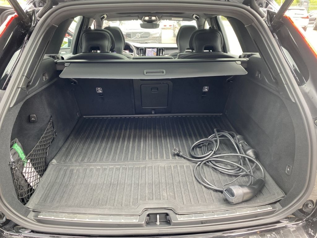 Volvo XC60 Ultra Black Edition Recharge Plug-In Hybrid