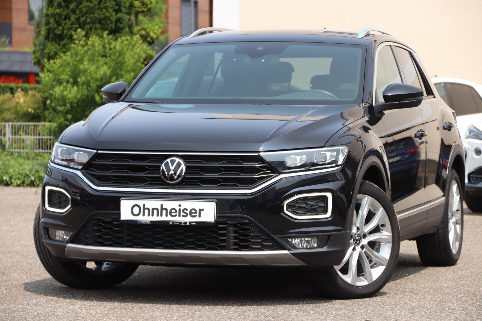 Volkswagen T-Roc 2.0 TSI Sport 4Motion - Samsaru's Car Outlet