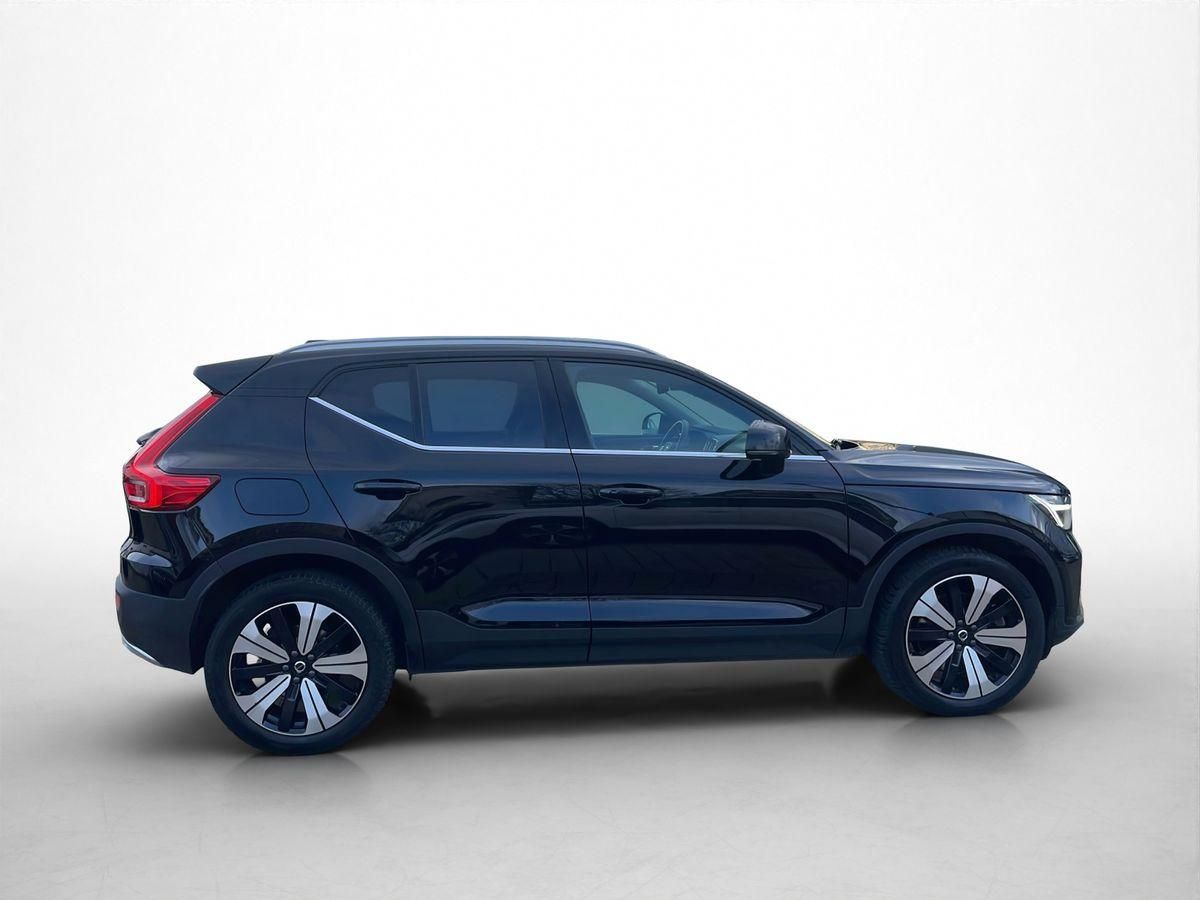 Volvo XC40 Recharge Plug-in Hybrid MY23 PLUS BRIGHT
