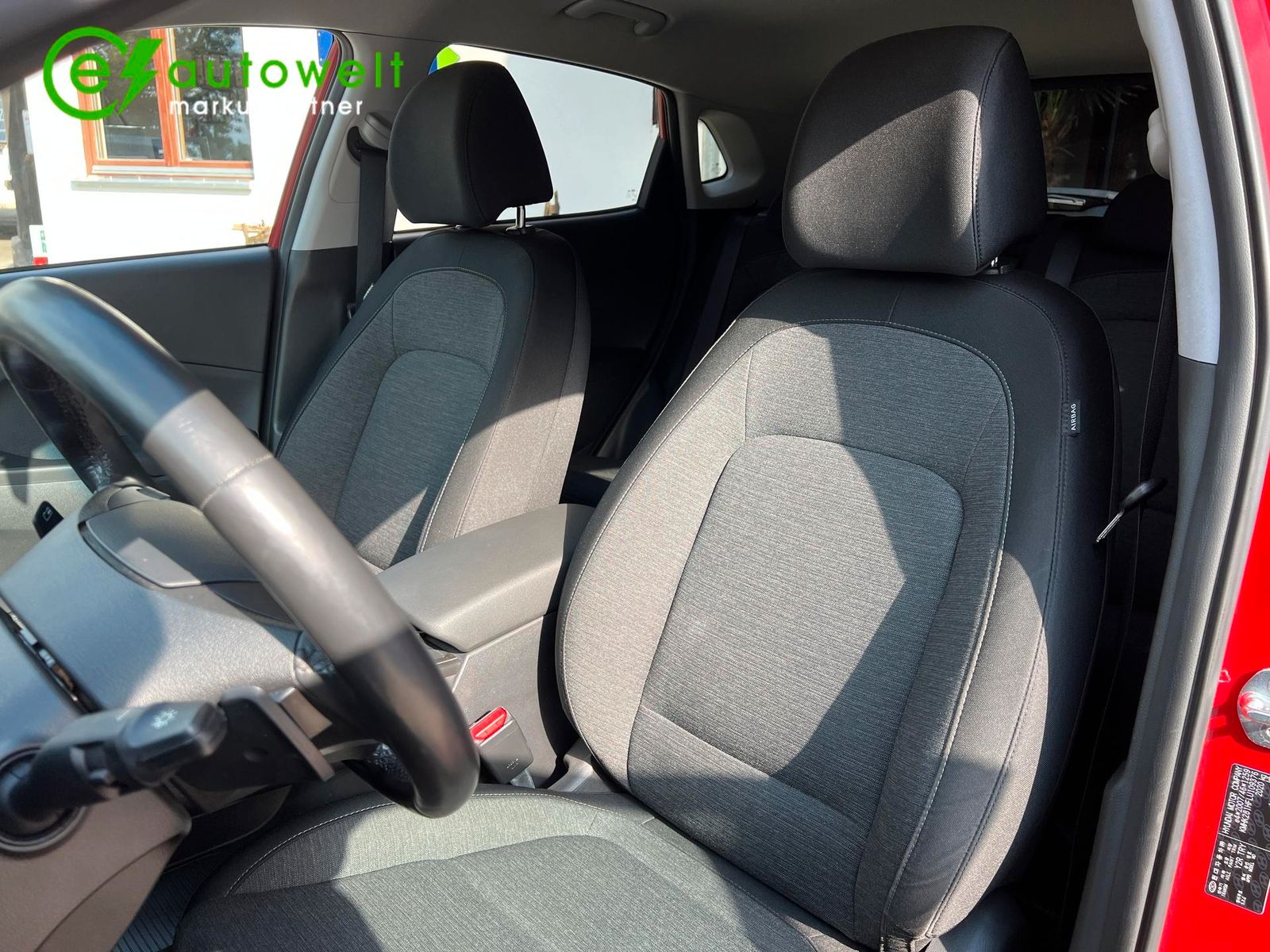 Hyundai Kona 39kWh Advantage - Samsaru's Car Outlet