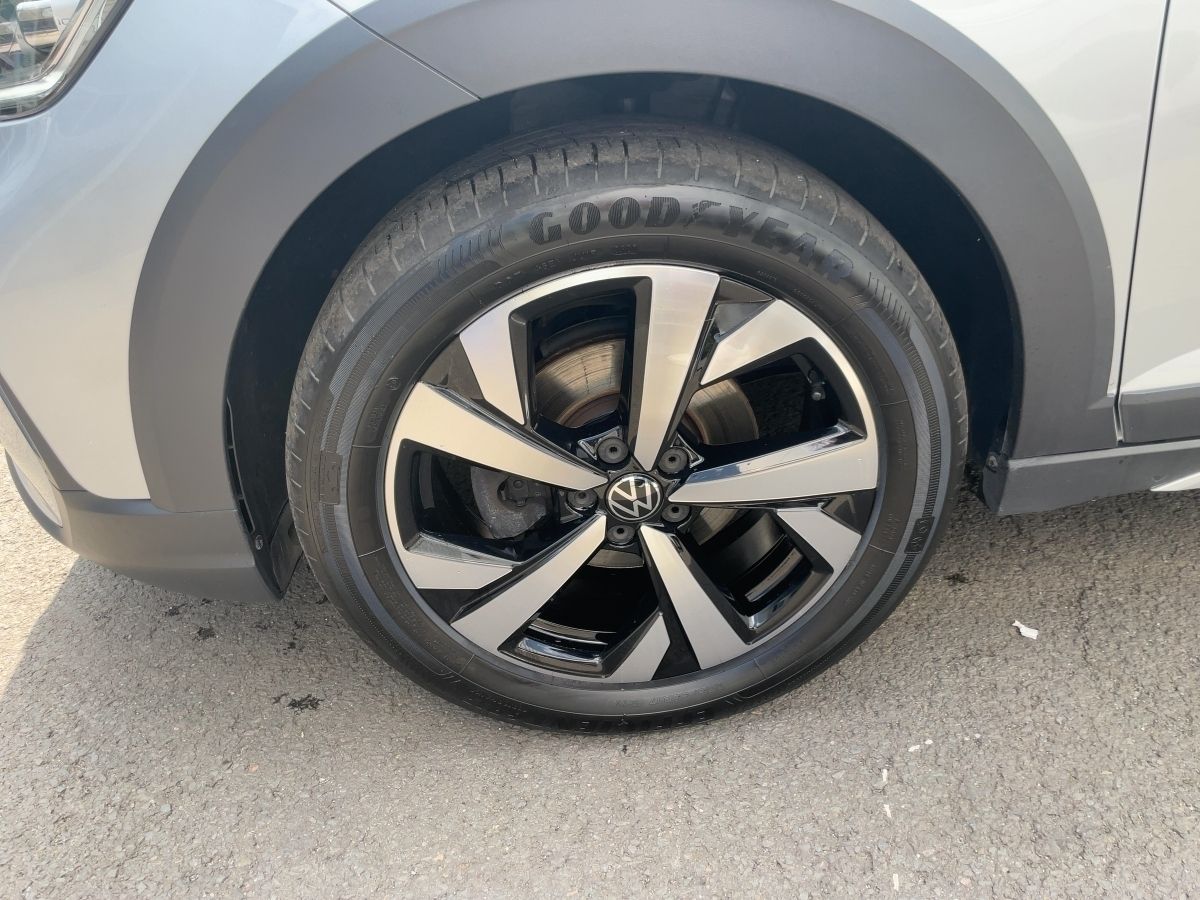 Volkswagen Taigo 1.0 TSI Style - Samsaru's Car Outlet