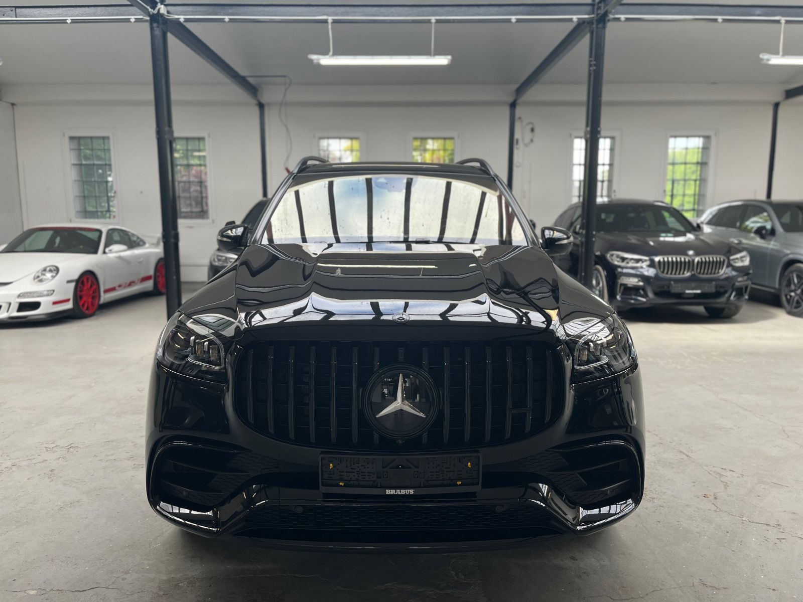 Mercedes-Benz GLS 63 AMG 4Matic+ *BRABUS 700* - Samsaru's Car Outlet