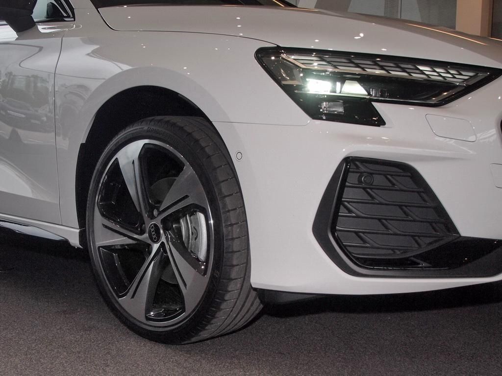 Audi A3 Sportback S line 35 TFSI S tronic Alu-19`ACC