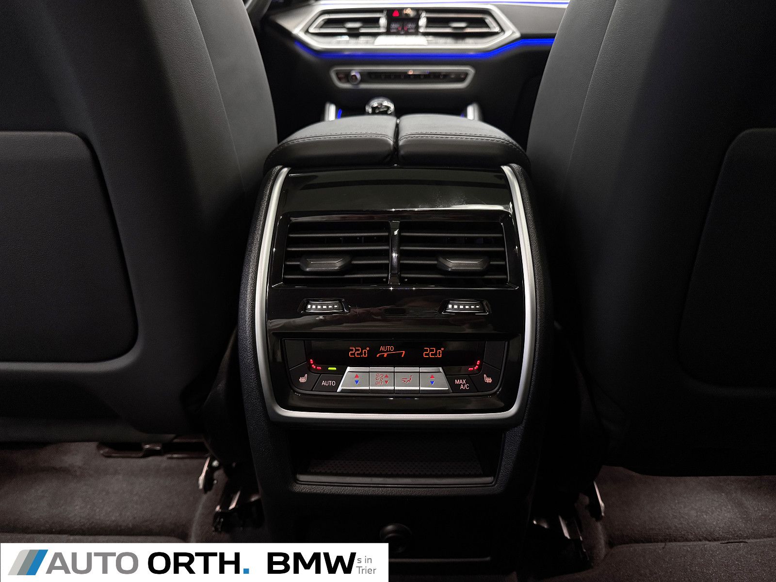 BMW X6 xDrive30d M-SPORT PANO SITZLÜFT ACC 360° AHK