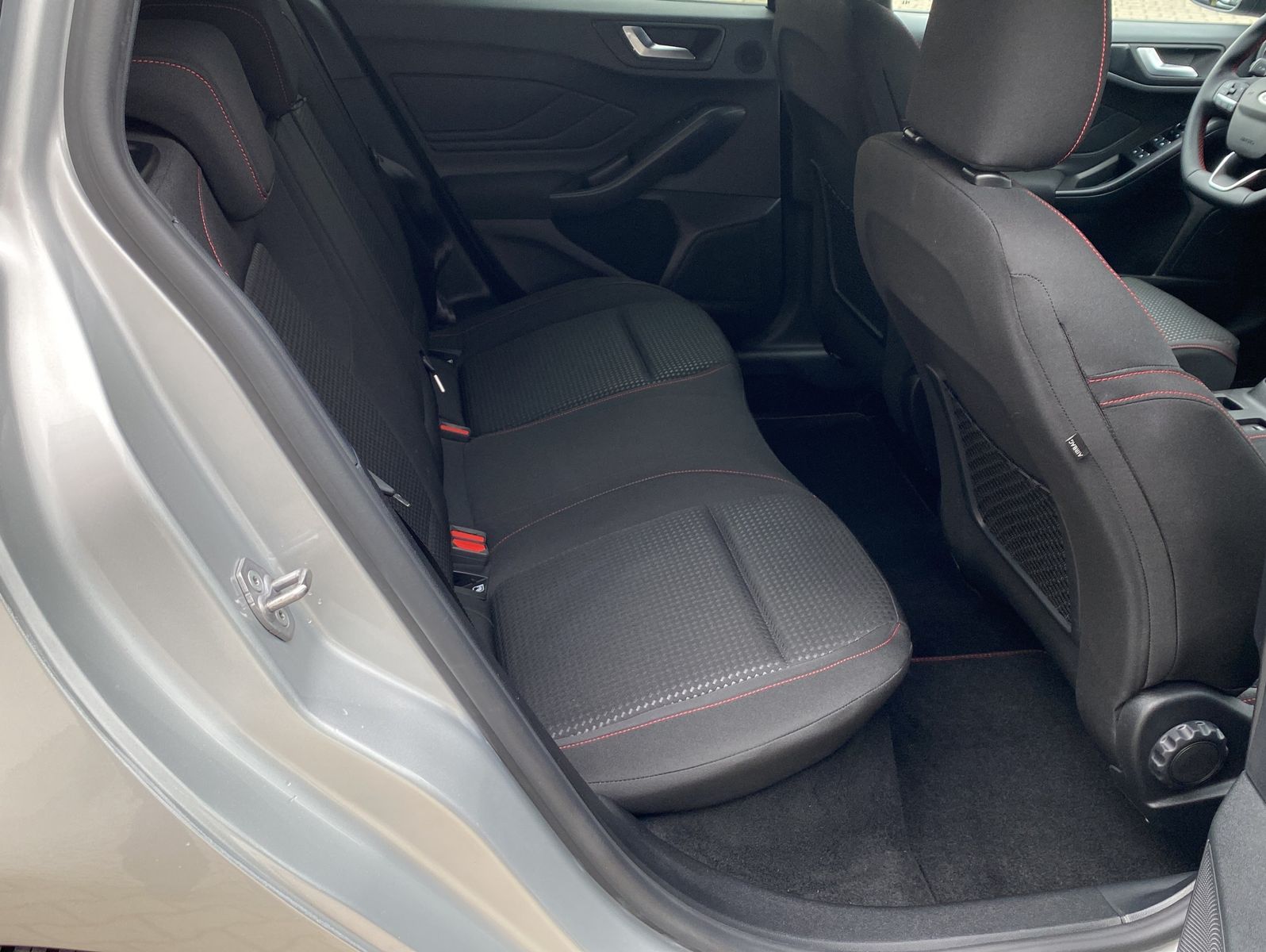 Ford Focus 1.0 EB ST-Line X*AHK*Bang&Olufsen*ACC