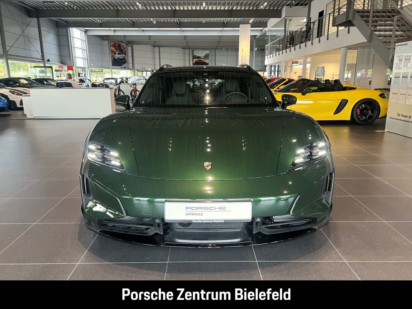 Porsche Taycan Turbo S Cross Turismo Burmester LED