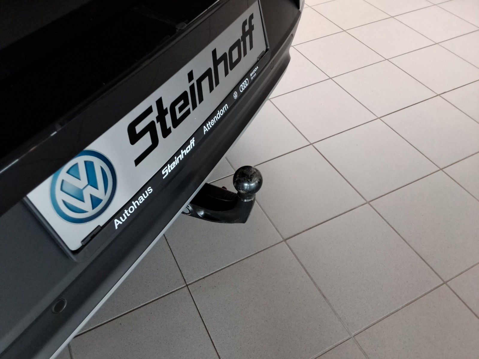 Volkswagen T-Roc Cabrio - Samsaru's Car Outlet