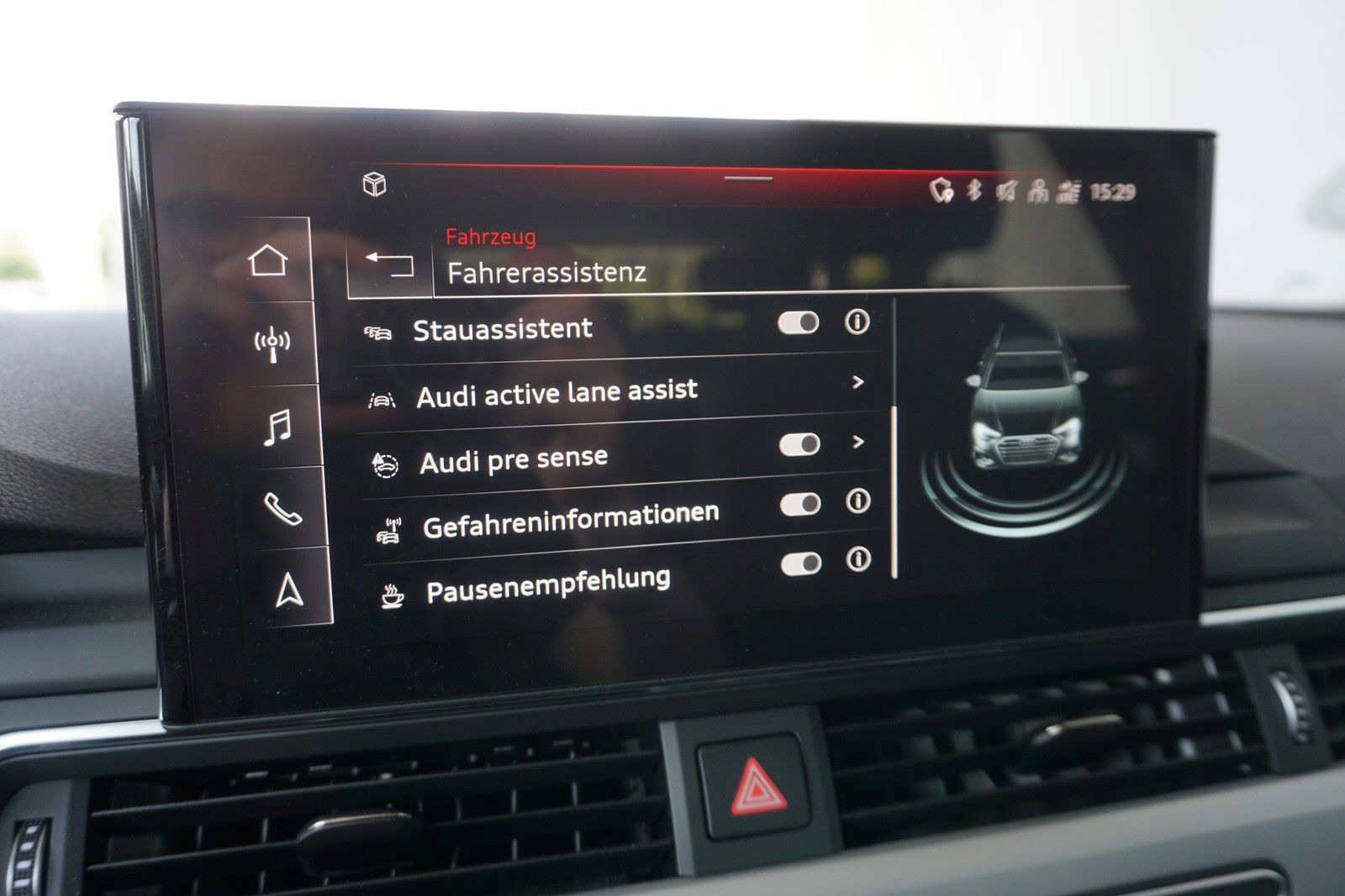 Audi A4 Avant 40 TFSI S tronic S line - Samsaru's Car Outlet
