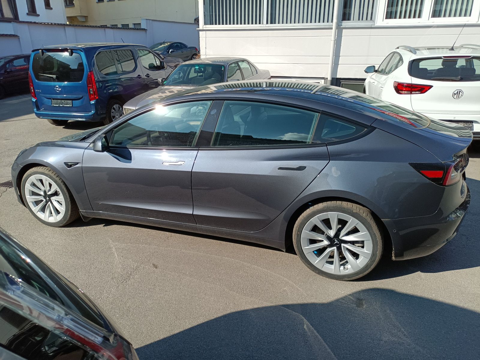 Tesla Model 3 Long Range AWD *1Hd*FSD*AHK*19"*SoH93%