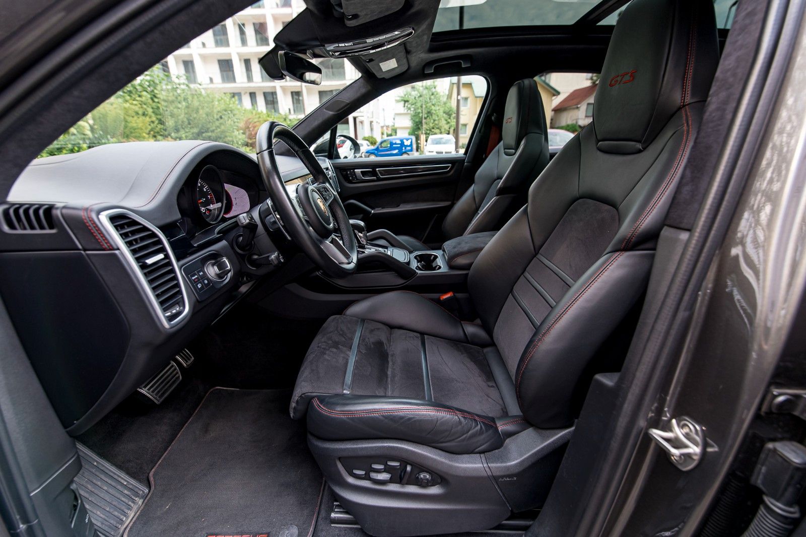 Porsche Cayenne GTS