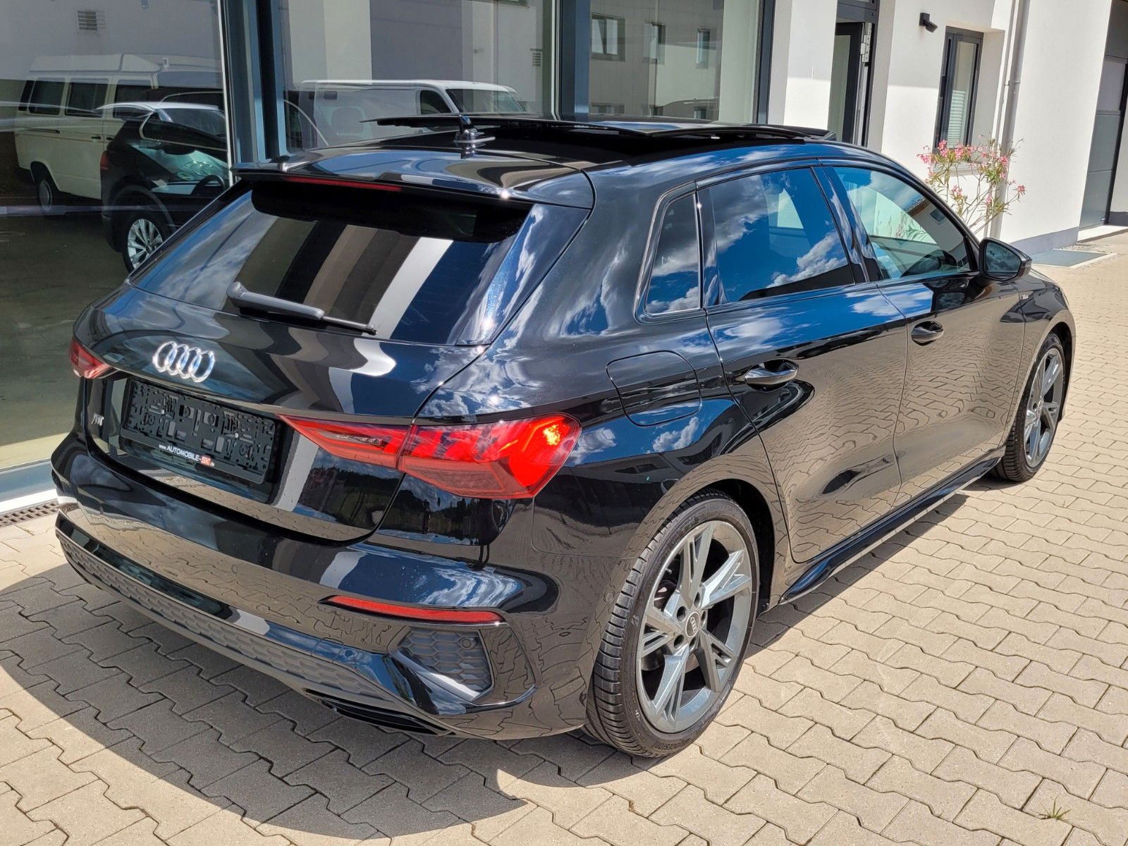 Audi A3 Sportback 35 TDI 2x S line Panorama 18" Black