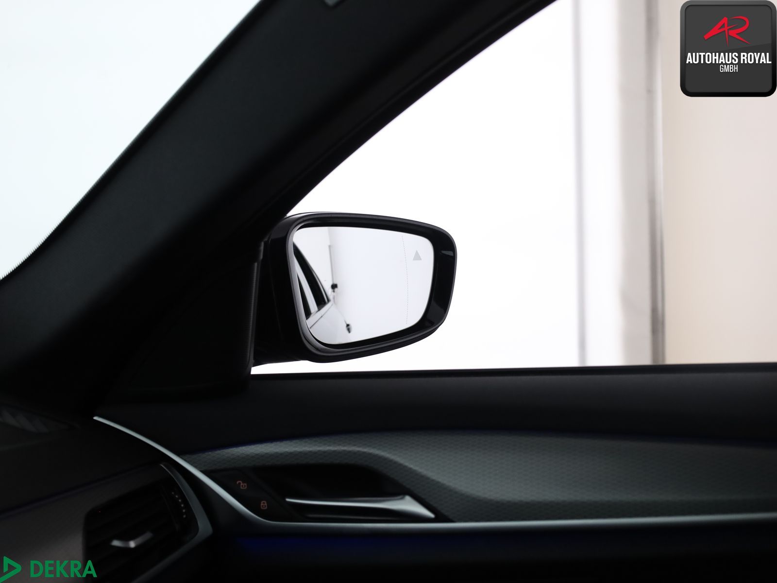 BMW 530 e x Drive M SPORT SHADOW HUD,KEYLESS,KAMERA
