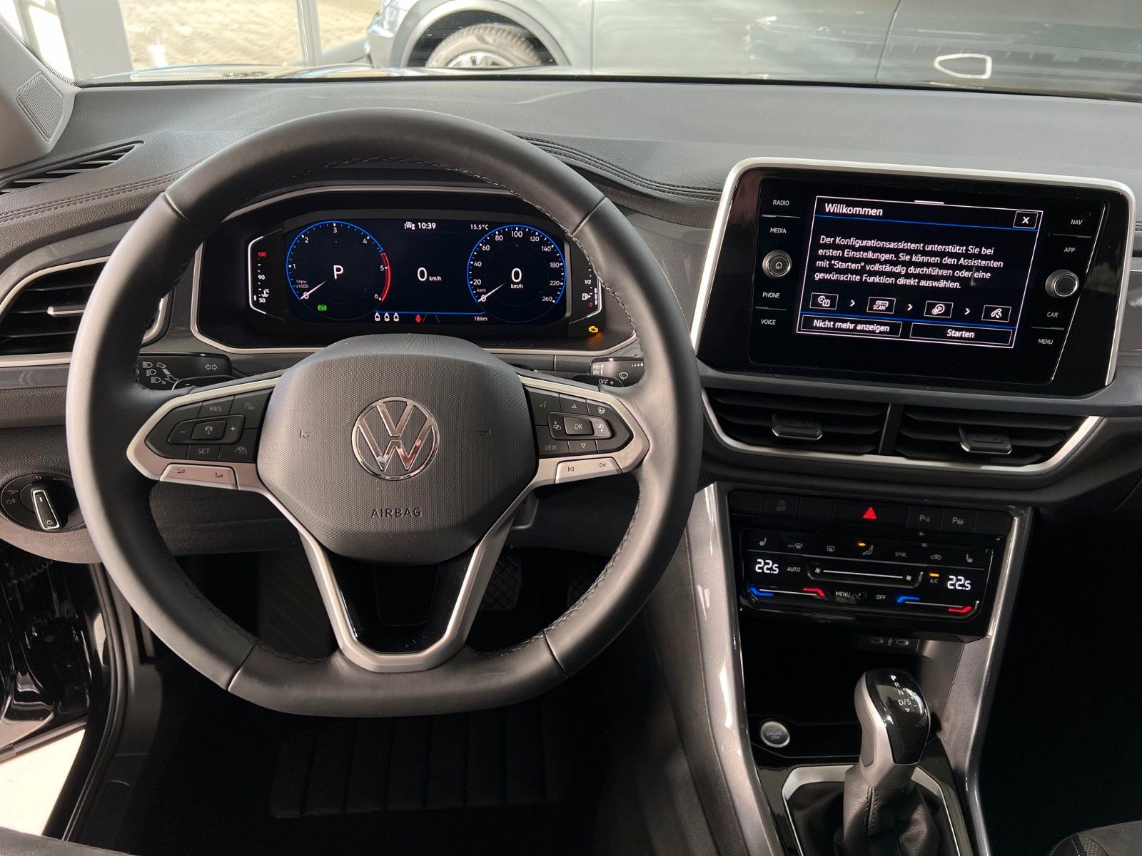 Volkswagen T-Roc Style 2.0TDI DSG - Samsaru's Car Outlet