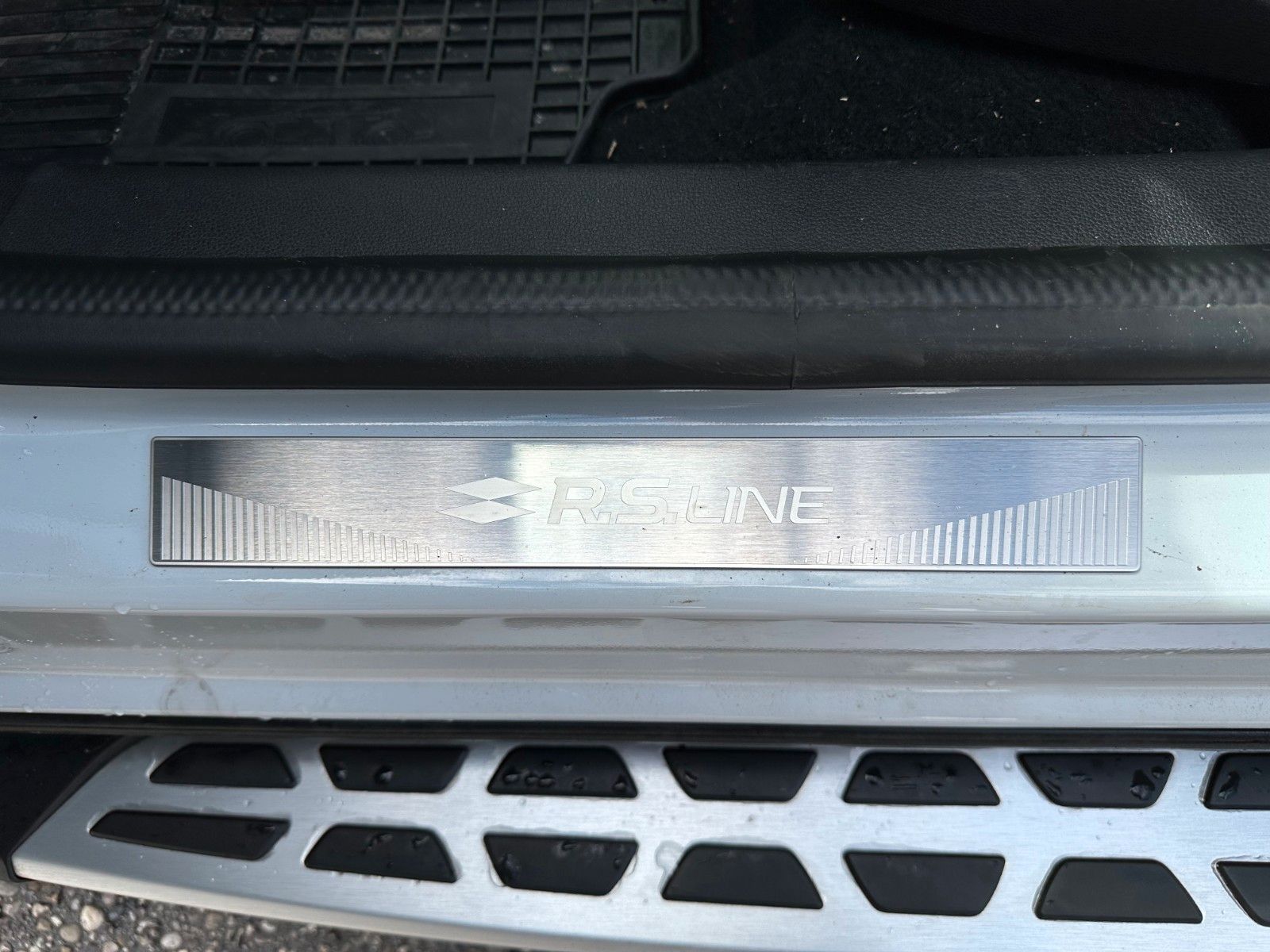 Renault Arkana Mild Hybrid R.S. Line - Samsaru's Car Outlet