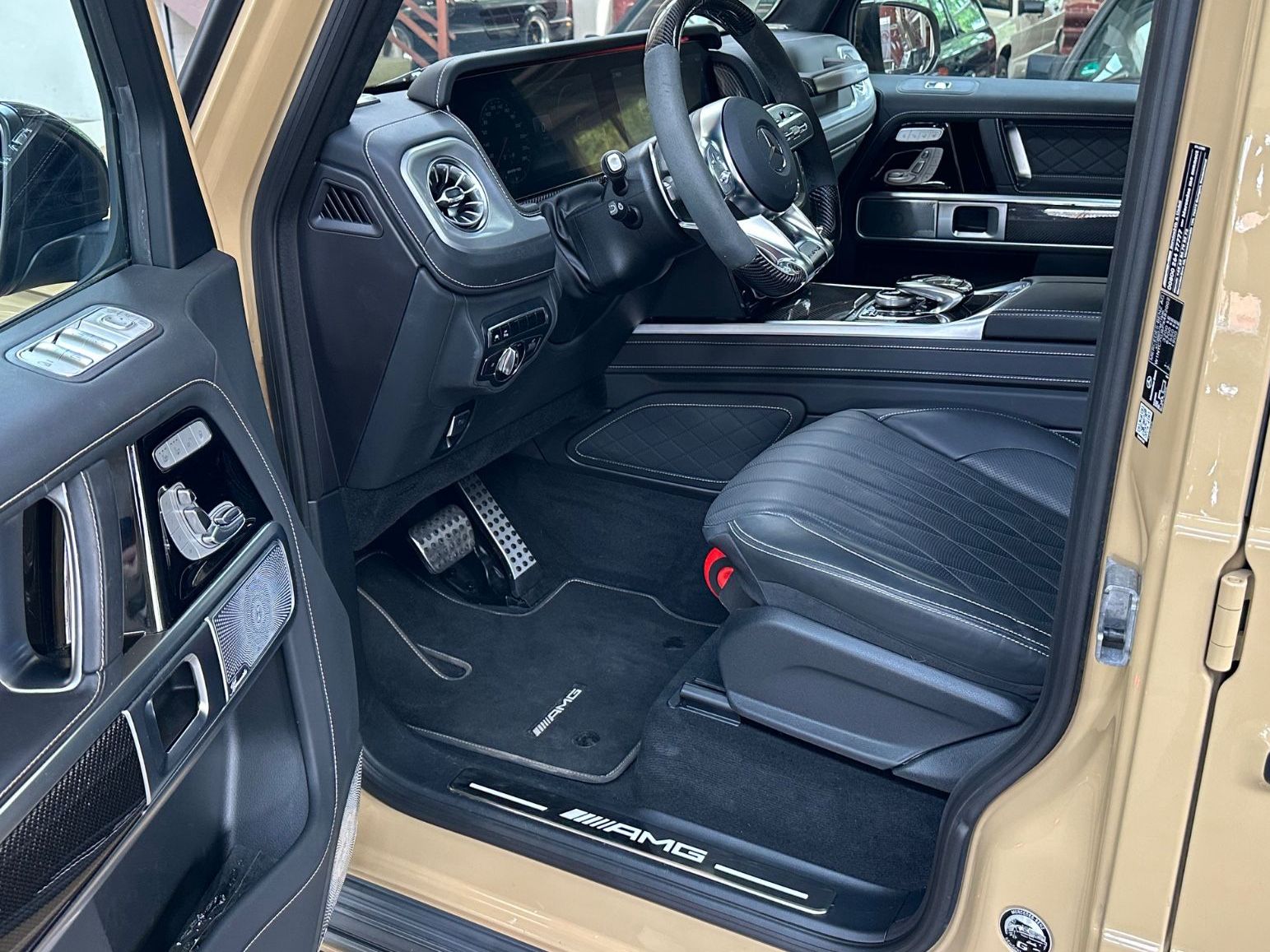Mercedes-Benz G63 AMG - Samsaru's Car Outlet