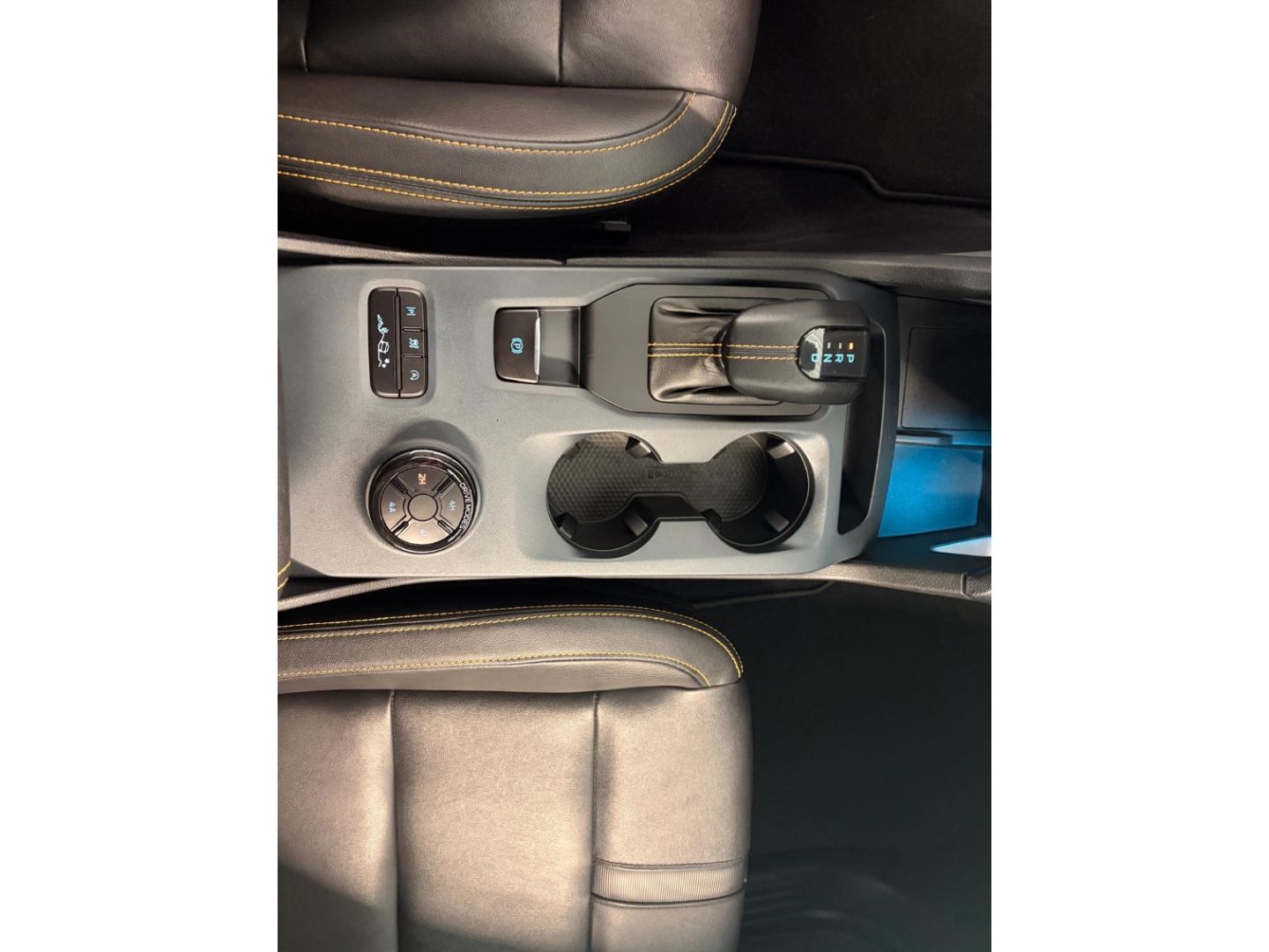 Ford Ranger Wildtrak DoKa e-4WD+AHK+PDC+DAB+NAV+BLIS+