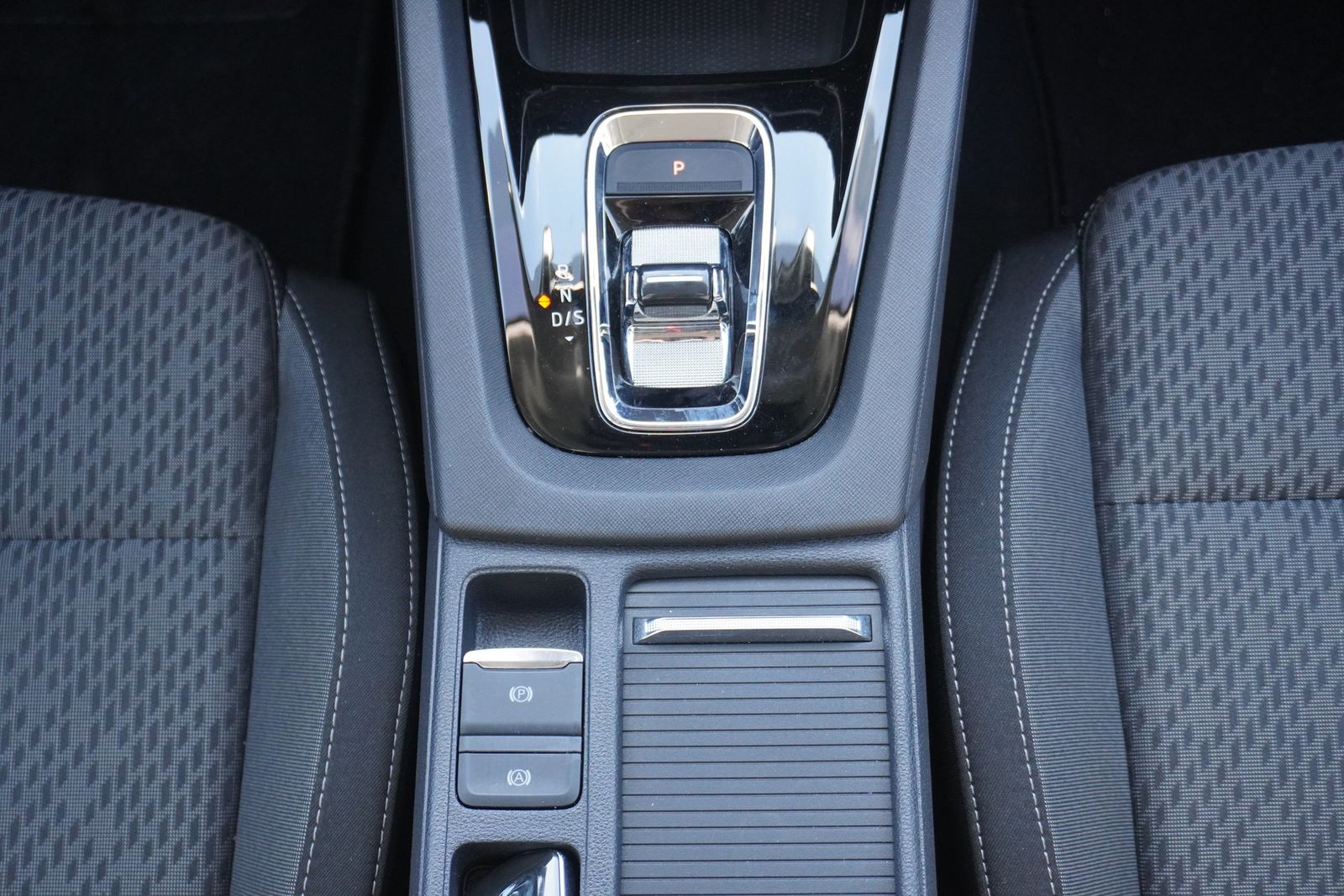Skoda Octavia Combi 1.4 TSI iV Style - Samsaru's Car Outlet