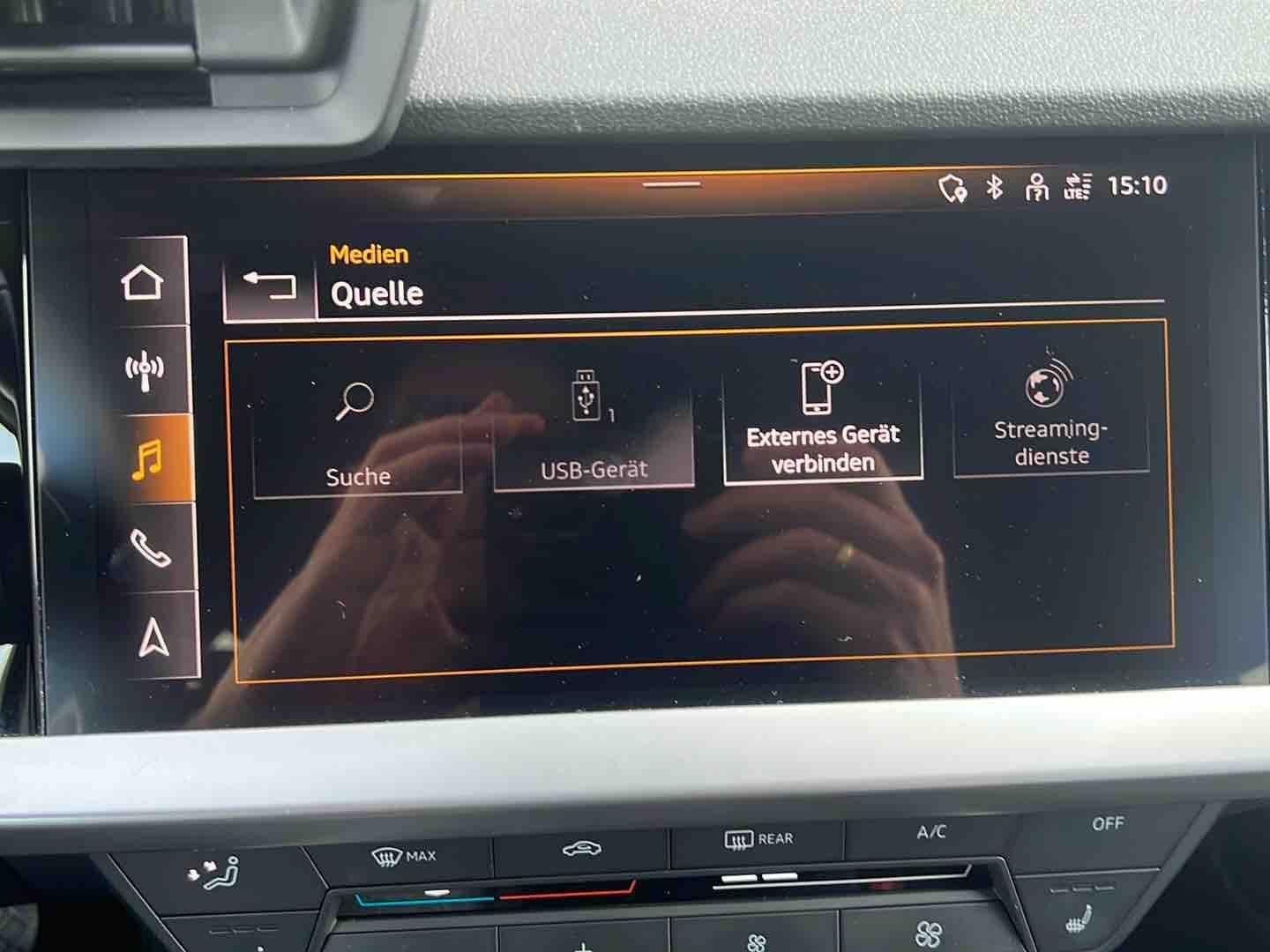 Audi A3 1.5 TSI S-Line S-tronic *Navi, ACC, SHZ, App*